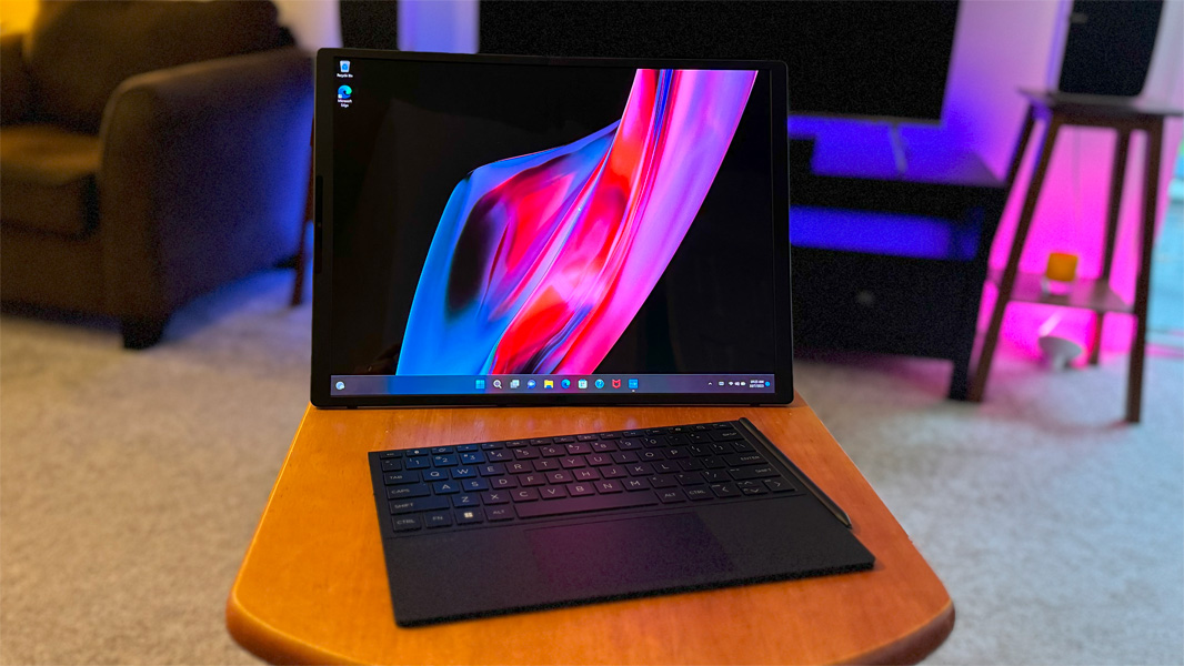 Initial thoughts on the HP Spectre Foldable PC